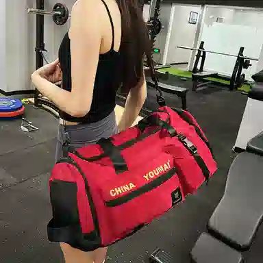 德力熊 训练潮牌 尼龙 健身包 男女同款情侣款 黑色粉色卡其色红色黄色军绿色蓝色