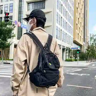 彤彤兔 轻便登山高颜值初 水洗布 双肩包 大号 男女同款情侣款 多色