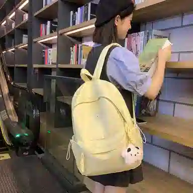 德力熊 简约大容量 尼龙 双肩包