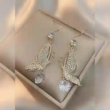 彤彤兔 高级感满钻耳钉韩国冷淡风夸张蝴蝶女网红气质小众个性 铜合金 耳环 女款