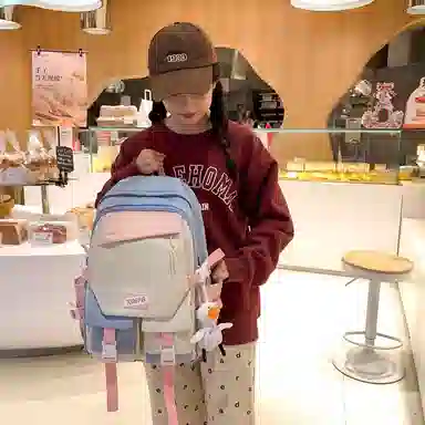 彤彤兔 撞色日系大容量 尼龙 双肩包 女款 多色