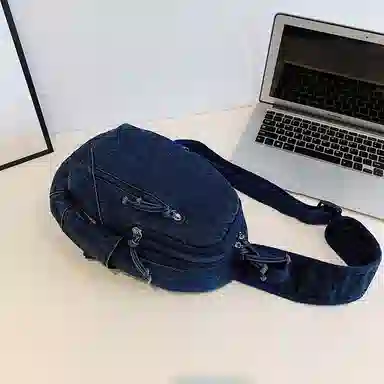 德力熊 多功能简约百搭 牛仔布 胸包 常规 男女同款情侣款 多色