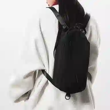 德力熊 时尚休闲 尼龙 胸包 男女同款情侣款 多色