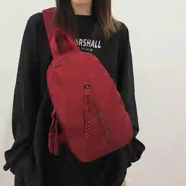 德力熊 耐磨编绳简约休闲运动 尼龙 斜挎包胸包 常规 男女同款情侣款 白色/红色/黑色