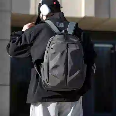 彤彤兔 旅行学生包多功能 防泼水牛津布 双肩包 男款 多色