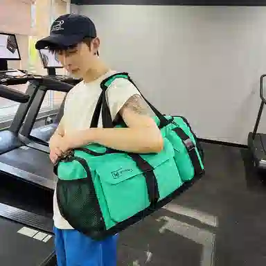 德力熊 大容量训练包多功能干湿分离 牛津布 健身包 男女同款情侣款 黑色\粉色\灰色\酒红色\黄色\紫色\青绿色\桔色