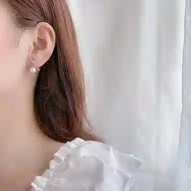 彤彤兔 交叉仿珍珠女韩国气质网红简约冷淡风耳钉通勤 树脂 耳环 女款