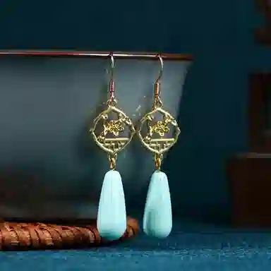 古风窗梅水滴形耳饰女复古宫廷汉服古装耳环耳饰