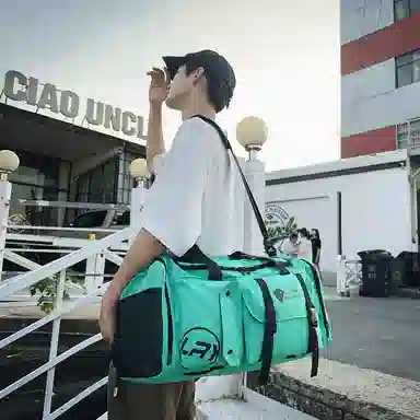 彤彤兔 大容量百搭行李袋收纳袋手提 尼龙 旅行包 男女同款情侣款 灰色/黑色/果绿色