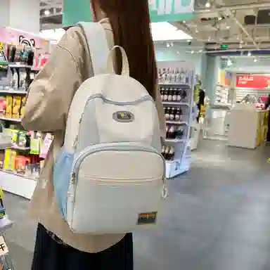 德力熊 撞色流行 尼龙 双肩包 男女同款情侣款 多色