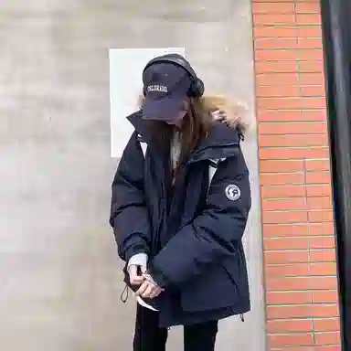 玉儿恋 韩系小众设计感加厚派克服连帽棉服 女款