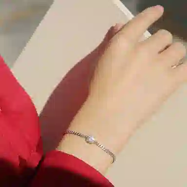 S925