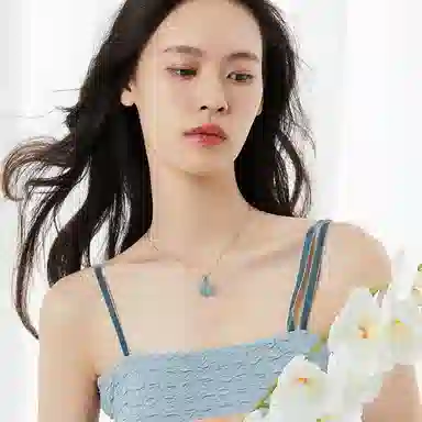 S925