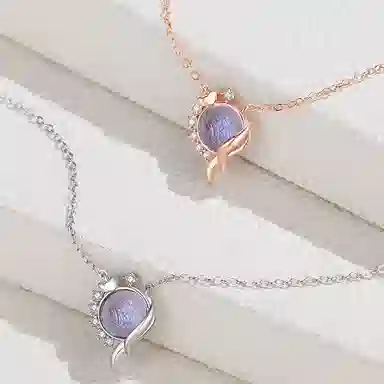 925