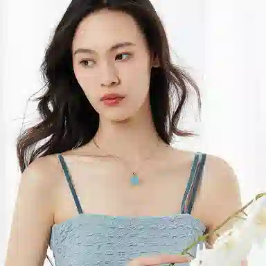 S925