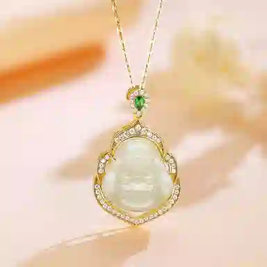 925