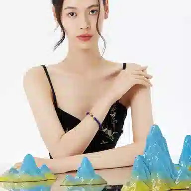 S925