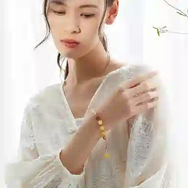 S925