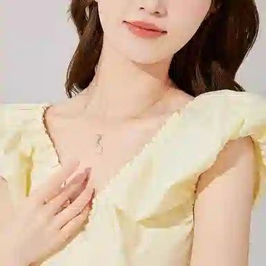 S925