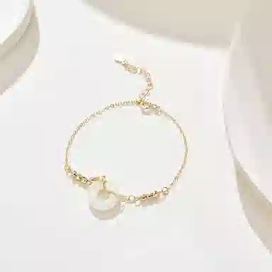 925