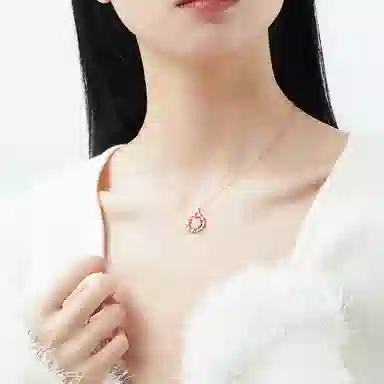925