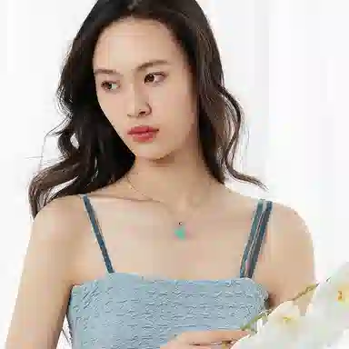 S925
