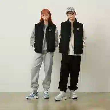 MLB Monogram Vest Black