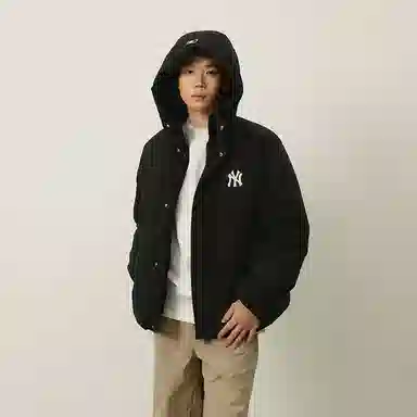 MLB New York Yankees Hooded Down Jacket Black