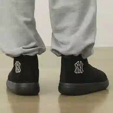 MLB Bouncer Classic Black