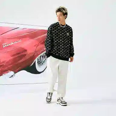 MLB Monogram Crewneck Black