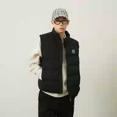 MLB Monogram Vest Black