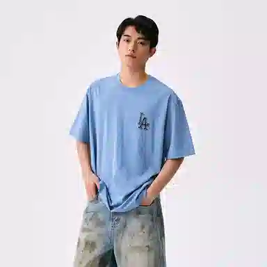 MLB Monotive Overfit T