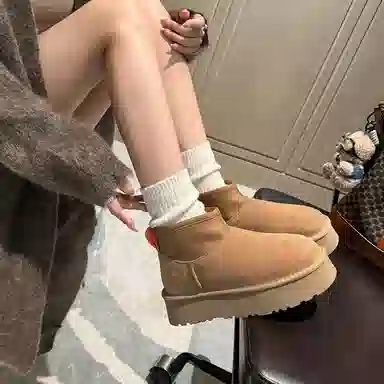 保暖 通勤必备时尚舒适百搭 短筒 雪地靴 女款