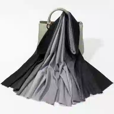 上海故事 手绘渐变空调 聚酯纤维 绒线围巾 女款 深棕米咖