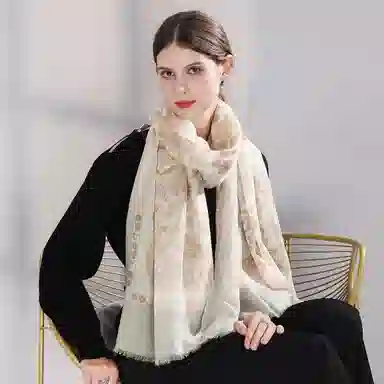 上海故事  百搭 冬季高端羊绒围巾 保暖舒适 围脖  女款 礼盒装