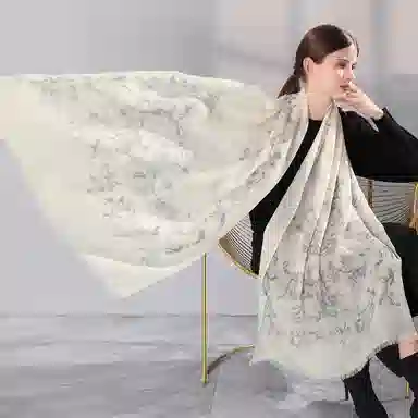 上海故事   气质高级感羊绒围巾 保暖舒适 围脖   女款 礼盒装