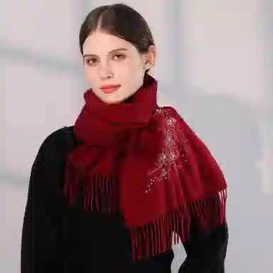 上海故事   刺绣纯羊毛小围巾 小清新 可爱风 花卉刺绣  女款 礼盒装