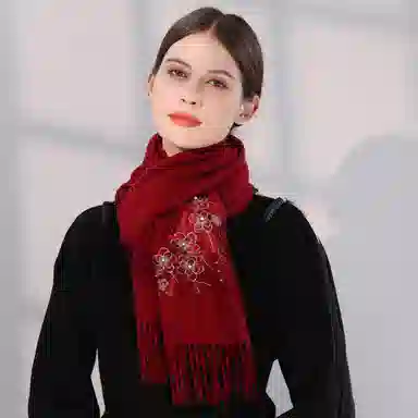 上海故事   刺绣纯羊毛小围巾 小清新 可爱风 花卉刺绣  女款 礼盒装