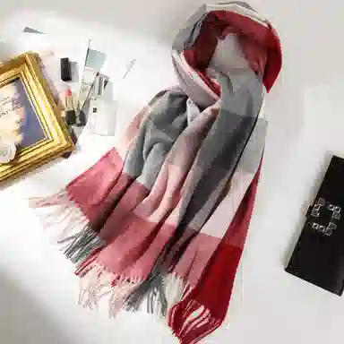 上海故事 时尚美拉德风保暖外出外搭护肩氛围感 聚酯纤维 绒线围巾 女款