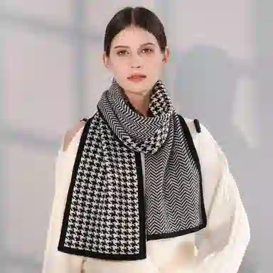 上海故事 秋冬保暖毛线针织防寒 外出千鸟格时尚氛围感 聚酯纤维 绒线围巾 男女同款情侣款