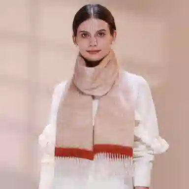 上海故事 轻奢优雅粗纺提花披肩 山羊绒 绒线围巾 女款