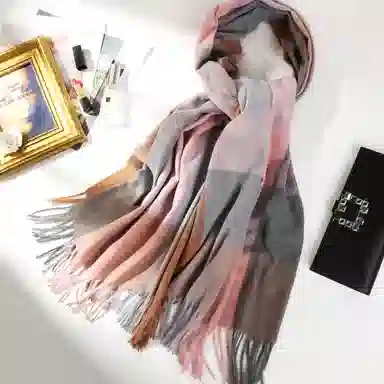 上海故事 时尚美拉德风保暖外出外搭护肩氛围感 聚酯纤维 绒线围巾 女款