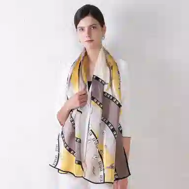 上海故事 青春素绉缎花漾郁金 桑蚕丝 丝巾 女款 礼盒装