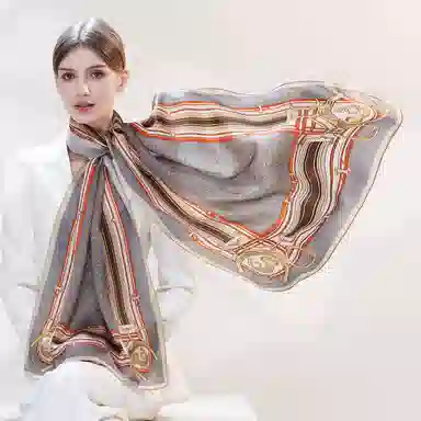 上海故事 青春素绉缎花漾郁金 桑蚕丝 丝巾 女款 礼盒装