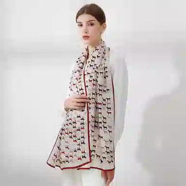 上海故事 青春素绉缎花漾郁金 桑蚕丝 丝巾 女款 礼盒装