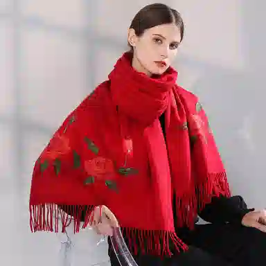 上海故事 喜庆红国风花卉刺绣空调房办公室保暖外搭两用 绵羊毛 绒线围巾 女款