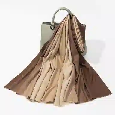 上海故事 手绘渐变空调 聚酯纤维 绒线围巾 女款 深棕米咖