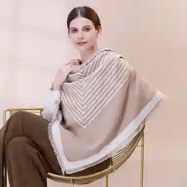 上海故事 秋冬季双面双色洋气旅游外出防寒保暖围脖外搭提花 聚酯纤维 披肩 女款