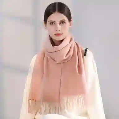 上海故事 纯色暖糯亲肤围脖 山羊绒 绒线围巾 男女同款情侣款 中国红礼盒装