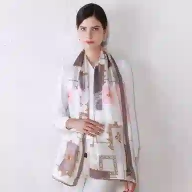 上海故事 青春素绉缎花漾郁金 桑蚕丝 丝巾 女款 礼盒装